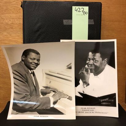 Jazz.- Ensemble de 46 photos de Jazzmen : Oscar Peterson, Lionel Hampton, Charles...