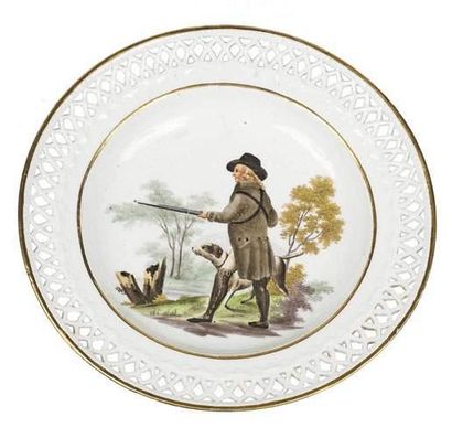 null Manufacture Alexandre Gardner 1er, vers 1761.
Belle assiette en porcelaine blanche...
