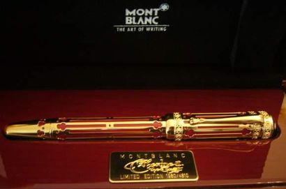 null MONTBLANC. Stylo plume "CATHERINE II the Great".
Tirage 4810.
Résine coulée...