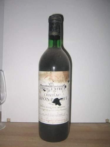 null 1 bouteille Lafon Rochet St Estèphe 1968
Etiquette abîmée
