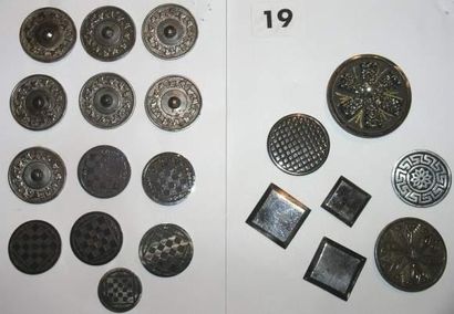 20 boutons acier fin XVIIIè déb XIXè
(D19...