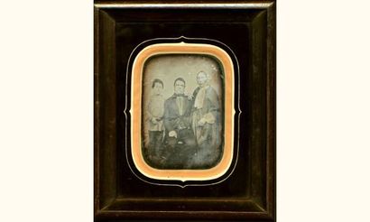 Daguerréotype • 1/2 plaque Portrait de famille,...