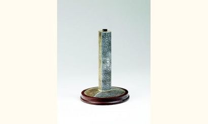 null CLEMENT ROUSSEAU (1872-1950) 
Pied de lampe à fût cylindrique et base circulaire...