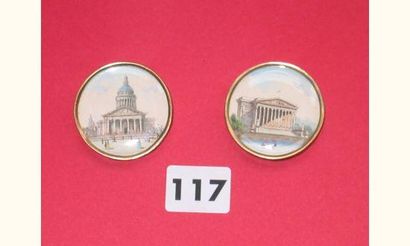 null Paire de boutons avec gravures colorées de scènes architecturales, vers 1820...