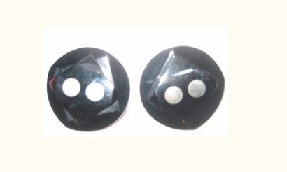 null 2 gros boutons années 30 en plastique noir (D 55 mm )