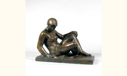 Hubert YENCESSE.
Nu assis
Statue en bronze...