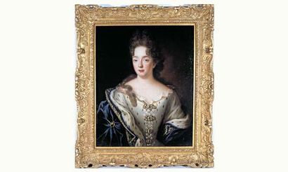 null ÉCOLE FRANÇAISE vers 1700
	
Portrait d'une femme de qualité

En manteau bleu...