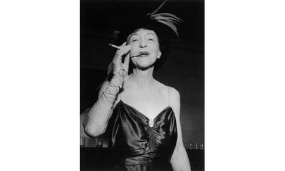MODEL Lisette (1906-1983) 

“Opéra, San Francisco”,...