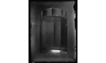 null SUDEK Josef (1896-1976)

“Verre” Extrait de l'ensemble Nature morte simple,...