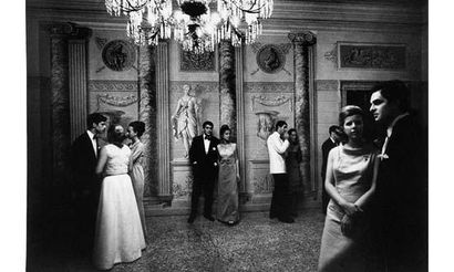 null BERENGO GARDIN Gianni

Fête dans un palais de l'aristocratie venitienne, ca....