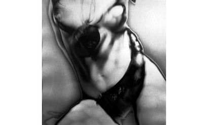 null OUDART Pascal

Série pour l'Exposition “Masque au corps” : Corps de femme nue...