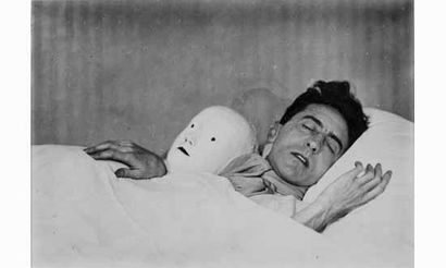 null ABBOTT Berenice (1898-1992)
Jean Cocteau avec un masque, ca. 1929.
Tirage argentique...