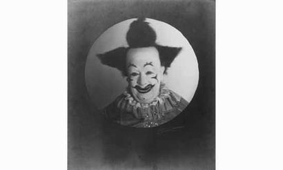 null Madame YEVONDE
Whimsical Walker (1853-1936) clown anglais, ca. 1930.
Tirage...