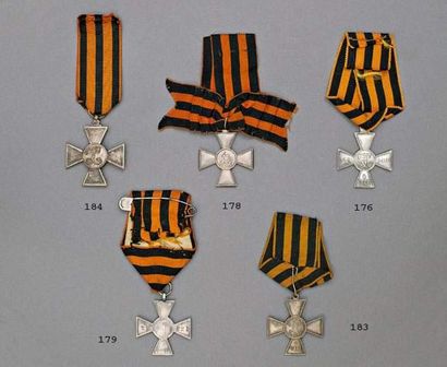 null Croix de St. Georges 3e classe.
Argent, ruban d'origine. N.16 754.
Bon état...