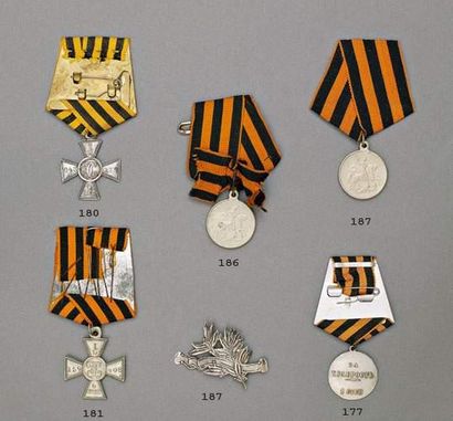 null Médaille de St. Georges 3e cl. Gouvernement provisoire.
Métal blanc. Ruban d'origine. N....