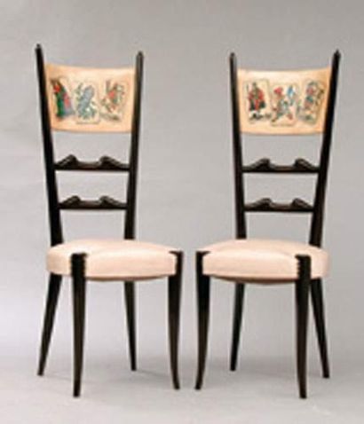 null TRAVAIL ANONYME XXe siècle
Suite de quatre chaises à décor sur les bandeaux...