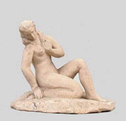 null Suzanne AUBERT (1905-2005)
Femme assise, le bras gauche replié
Sculpture originale,...