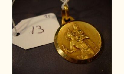 null Médaille Augis St Christophe en or.
Poids : 4.30g