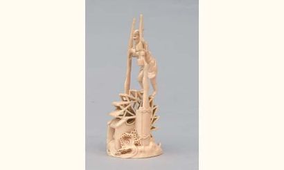 null Okimono en ivoire représentant un homme faisant tourner une roue à aube

Japon,...