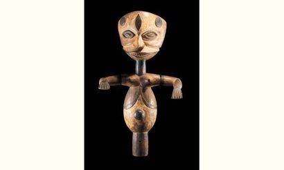 null Ibibio-Eket. (Nigéria)

Bois. h. 84 cm

Exceptionnelle marionnette figurant...