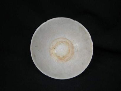 null SONG (960 - 1279)
Coupe.
En porcelaine à glaçure céladon.
D : 18 cm
