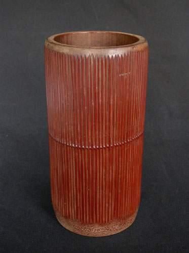 null T'SING (XIXe siècle)
Pot à pinceaux.
Bambou.
H : 20 cm D : 10.5 cm