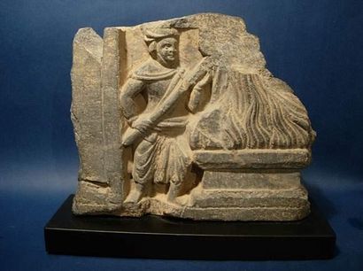 null ART GRECO-BOUDDHIQUE DU GANDHARA (Ier - Vème siècle ap. J.C.)
Bas-relief représentant...