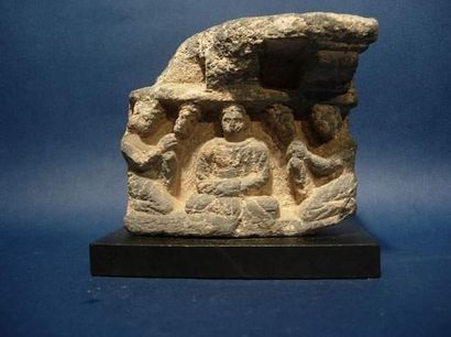 null ART GRECO-BOUDDHIQUE DU GANDHARA (Ier - Vème siècle ap. J.C.)
Fragment de Bouddha...