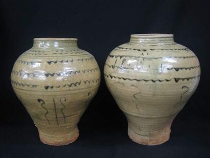 YUAN (1279 - 1368 ap. J.C.)
Deux jarres à...
