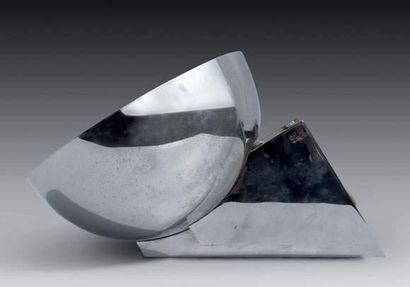 null Jean PERZEL (1892-1986)
Paire d'appliques en métal chromé (chrome d'origine)....