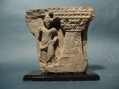 null ART GRECO-BOUDDHIQUE DU GANDHARA (Ier - Vème siècle ap. J.C.)
Fragment orné...