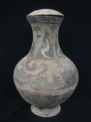null HAN (206 av. J.C. - 220 ap. J.C.)
Vase « Hu » à couvercle, à décor de volutes.
En...
