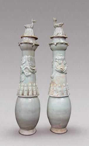 SONG (960 - 1279 ap. J.C.)
Paire de vases...