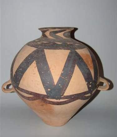 NEOLITHIQUE (IIIe millénaire av. J.C.)
Vase...