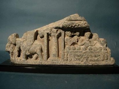 null ART GRECO-BOUDDHIQUE DU GANDHARA (Ier - Vème siècle ap. J.C.)
Fragment en schiste :...