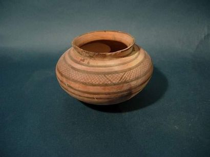 MEHRGARH (3000 - 2600 av. J.C.) Vase en terre...