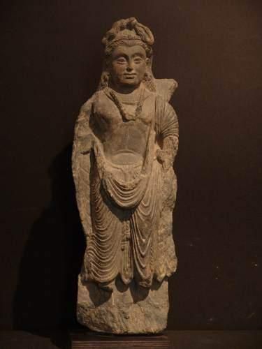 null ART GRECO-BOUDDHIQUE DU GANDHARA (Ier - Vème siècle ap. J.C.)
Bodhisattva Metreya...