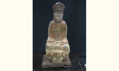 null MING (1368 - 1643 ap. J.C.)
Bouddha assis en méditation, en bois sculpté polychrome.
H...