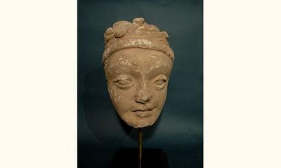 null ART GRECO-BOUDDHIQUE DU GANDHARA (Ier - Vème siècle ap. J.C.)
Visage de seigneur.
En...