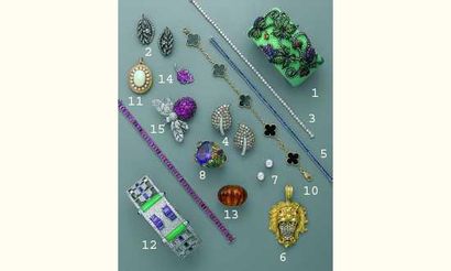 null Photo 7

1. Bracelet, en or, galuchat, diamants, saphirs, rubis et démantoïdes
3...