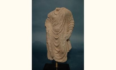 null ART GRECO-BOUDDHIQUE DU GANDHARA (Ier - Vème siècle ap. J.C.)
Torse de Bouddha...