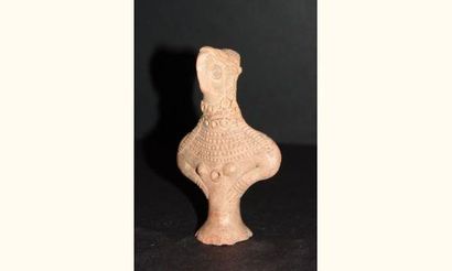 null NINDOWARI (2300 - 2000 av. J.C.)
Idole féminine à bec d'oiseau et parée de nombreux...
