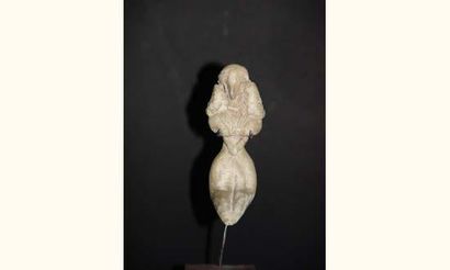null CIVILISATIONS DE L'INDUS MEHRGARH (3000 - 2600. av .J.C.)
Idole féminine, le...