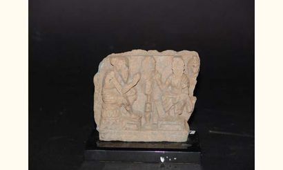 null ART GRECO-BOUDDHIQUE DU GANDHARA (Ier - Vème siècle ap. J.C.)
Bas-relief en...