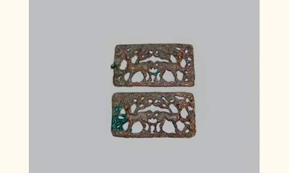 null ORDOS Arts des Steppes (Vème siècle av. J.C.)
Deux plaques d'ornementation représentant...