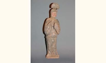 null TANG (618-907 ap. J.C.)
Fat Lady debout, les mains levées et cachées dans les...