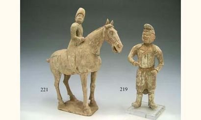 TANG (618 - 907 ap. J.C.)
Cavalier sur son...