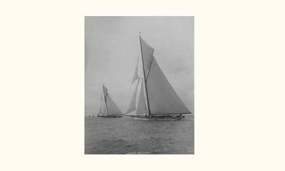 null BEKEN de COWES
Le célèbre yacht " White Heather ".
Tirage d'époque (c. 1910)...