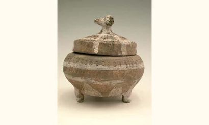 ZHOU OCCIDENTAUX (1100 - 770 av J.C)
Vase...