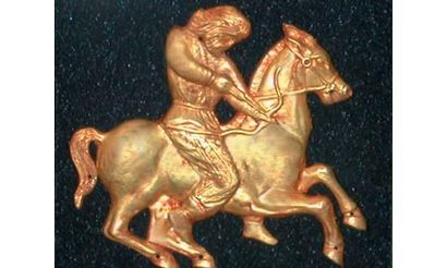 null ART DES STEPPES : Scythe (IVè -IIIè av J.C.)
Archer scythe sur son cheval au...